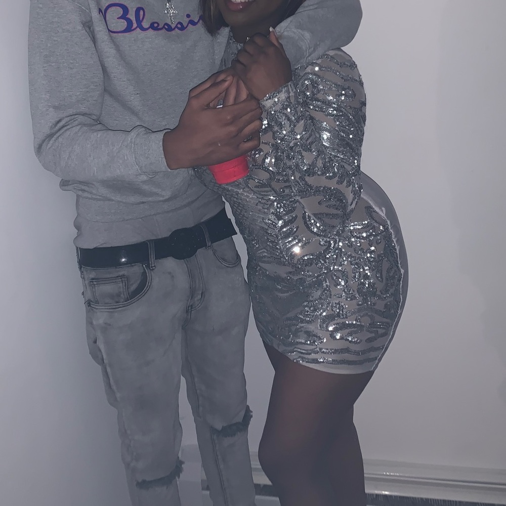 Dress - Picture 2 of 2